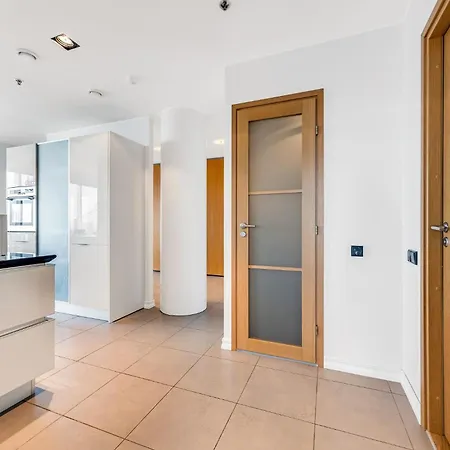 High-rise Luxury With Amazing Panoram View In Citycentre Apartament *