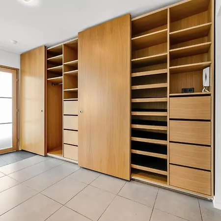 High-rise Luxury With Amazing Panoram View In Citycentre *