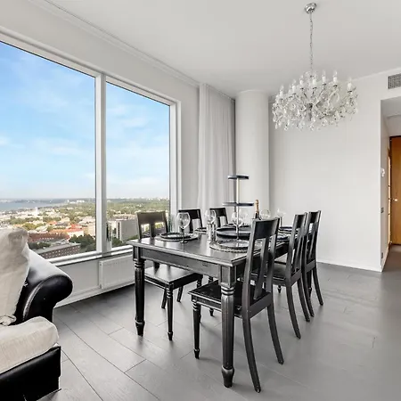 High-rise Luxury With Amazing Panoram View In Citycentre Tallinn