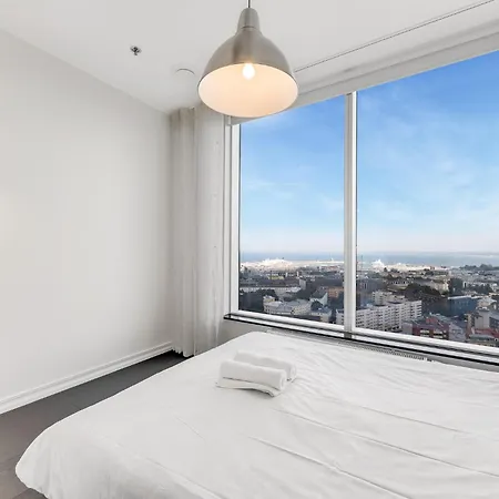 High-rise Luxury With Amazing Panoram View In Citycentre Apartament