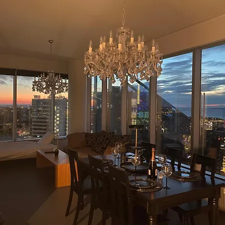 Korter High-rise Luxury With Amazing Panoram View In Citycentre